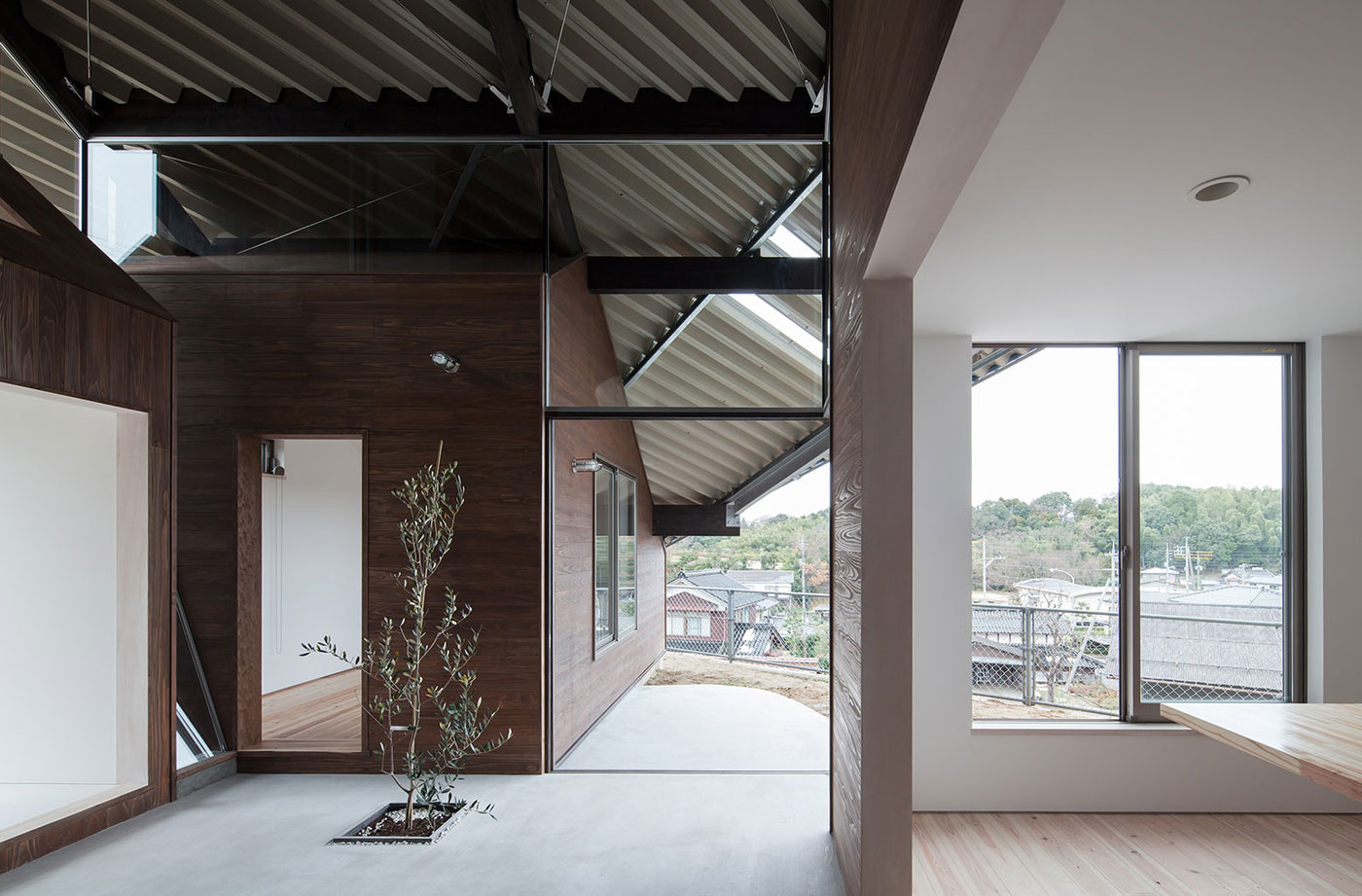 Architects: Y+M Design Office. Location: Yonago, Japan. Photographer: Yohei Sasakura