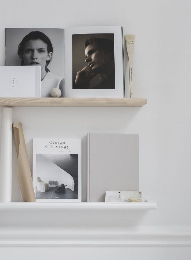 The Magazine Rack Ash designed by Melo