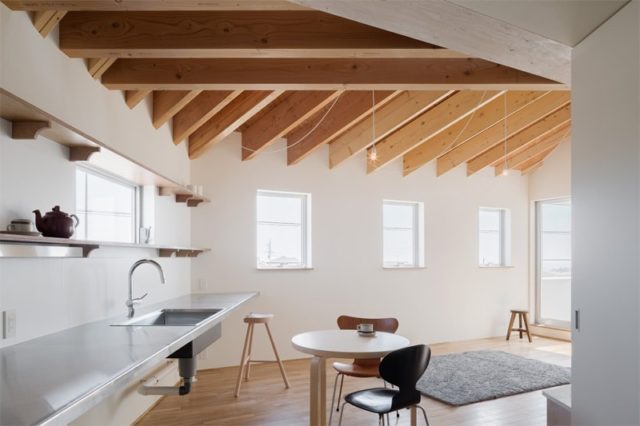 Wood Aesthetic: House in Shintou by SNARK+OUVI