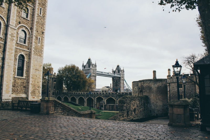 Tower Bridge View, London, United Kingdom - Photographer Vienna Reyes
