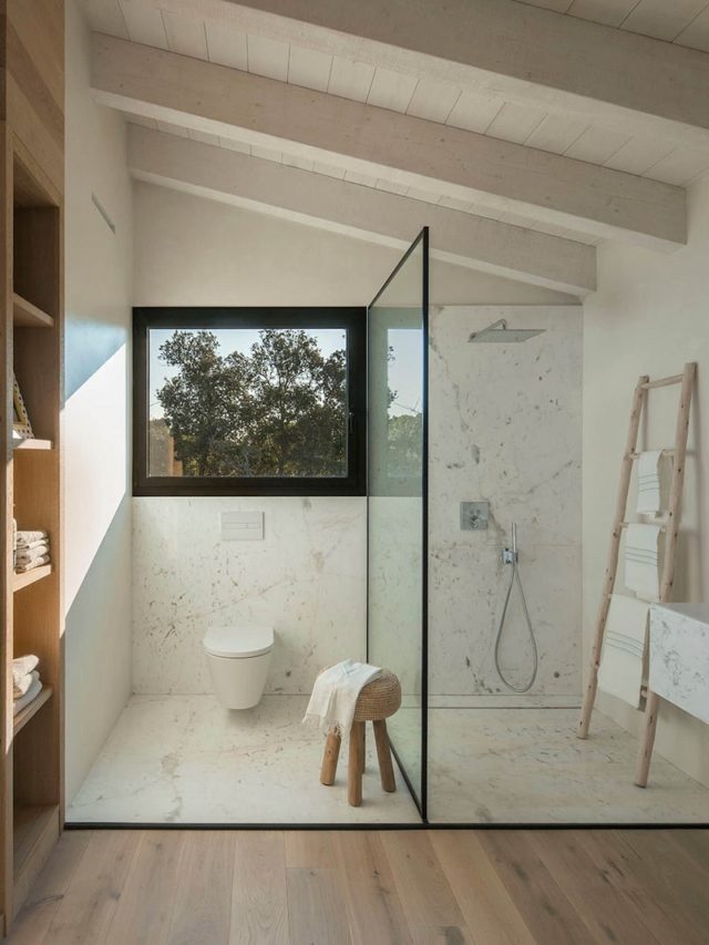 Oak & Stone Home Interior in Girona by Susanna Cots