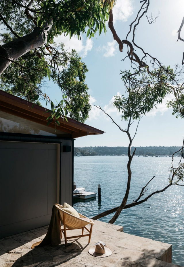 Slipway House in Middle Cove by Arent & Pyke