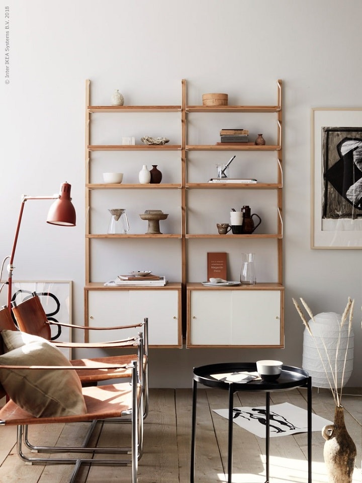 Mixing Vintage Ikea Furniture and Newest Pieces - Ikea SVALNAS Shelf - AROD Lamp - GLADOM Tray Table - HOVSTA Frame - STORUMAN Floor Lamp