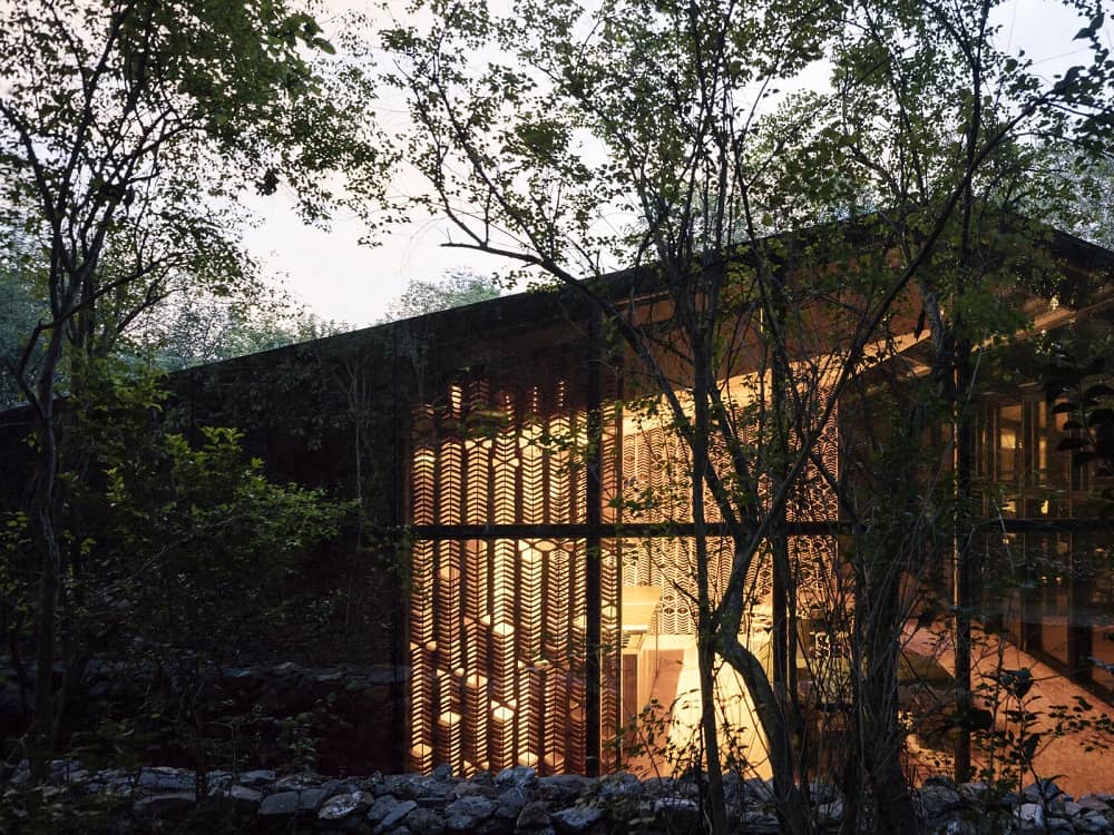 Mirrored Glass House In A Forested Hillside Of Monterrey Minimal Architecture Design Visual