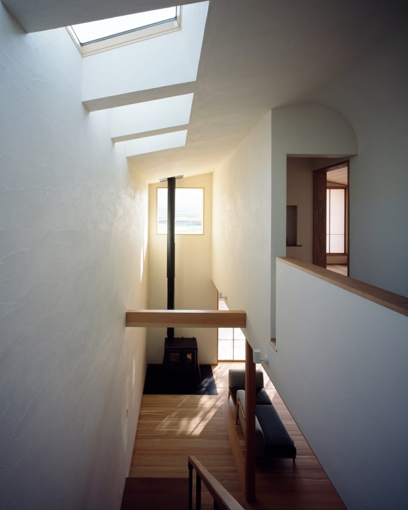 House of Inari by Taichi Nishishita Architect x Associates, Japan
