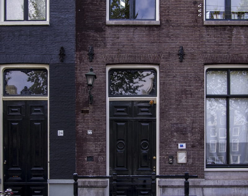 Streets of Amsterdam, Netherlands - Photographer Daria Nepriakhina
