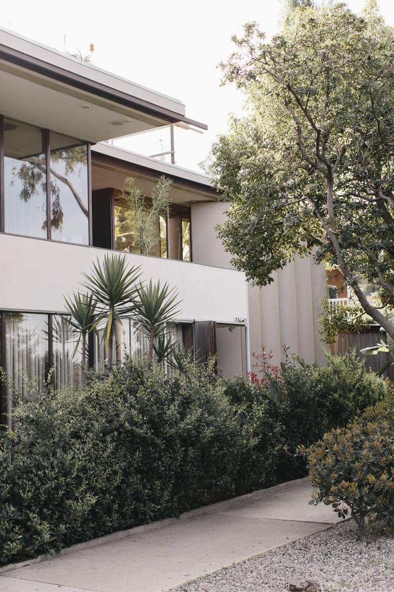 The Neutra House by Architect Richard Neutra in Los Altos, California - Photographer Justin Chung