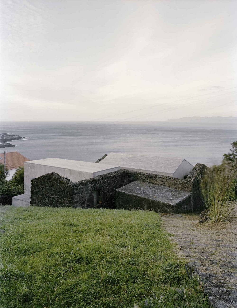 Pico Island House by SAMI Arquitectos