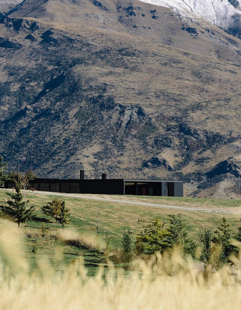 Alpine Terrace House in Queenstown by Fearon Hay Architects