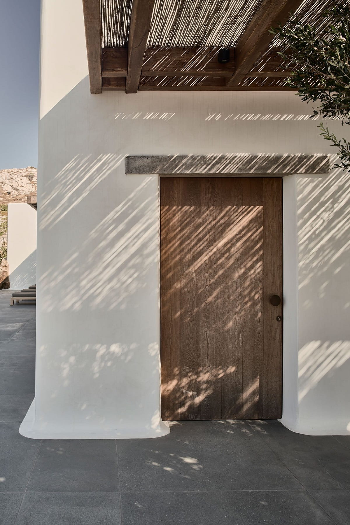 Project: Villa Mandra. Architecture: K-Studio. Location: Mykonos, Greece. Photographers: Claus Brechenmacher, Reiner Baumann