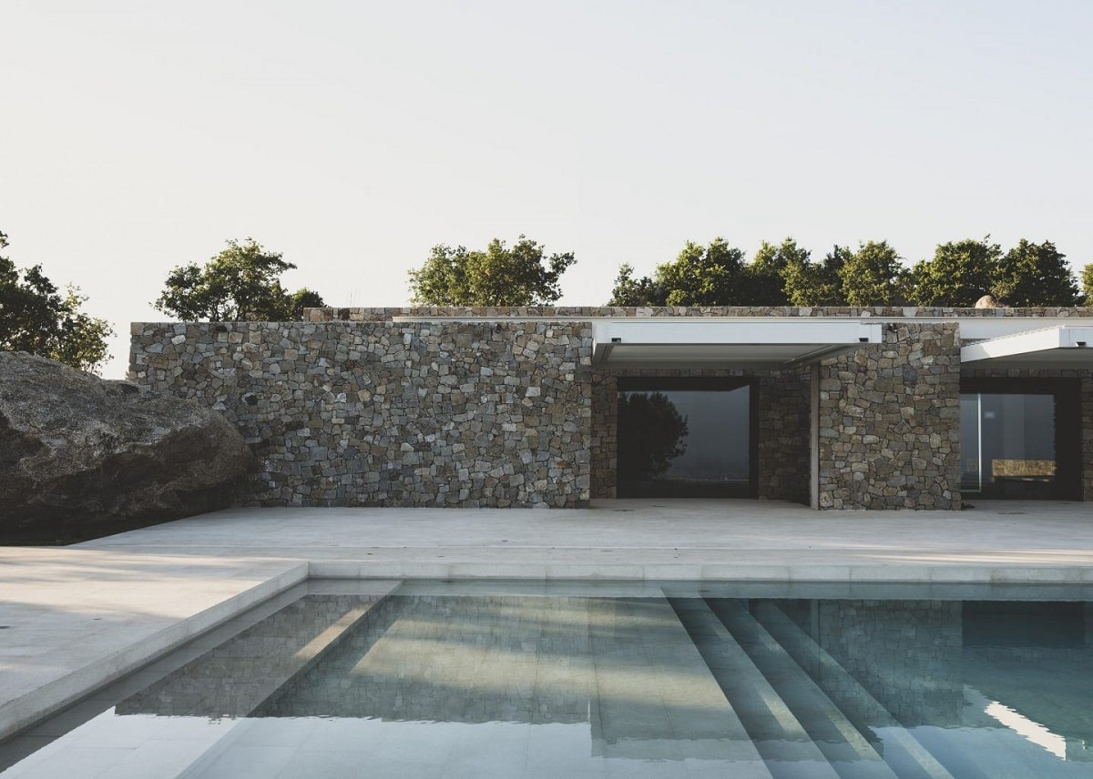 Guest Villa in Italy designed by MORQ