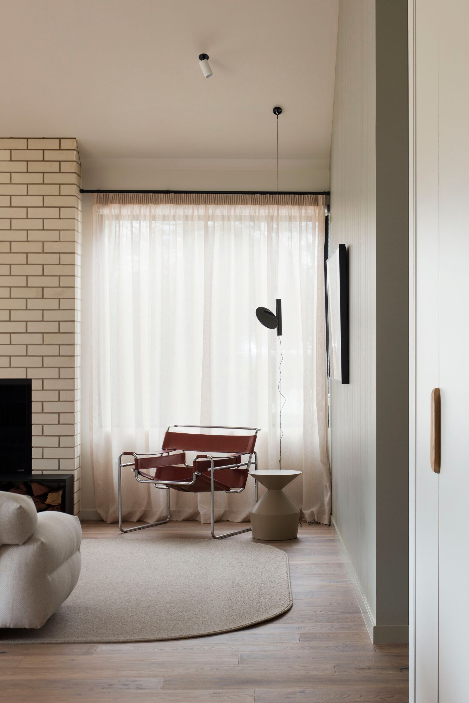 Retreat Residence in Melbourne designed by CJH Studio