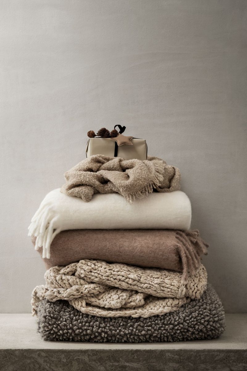 H&M Home Light beige Wool-blend Throw