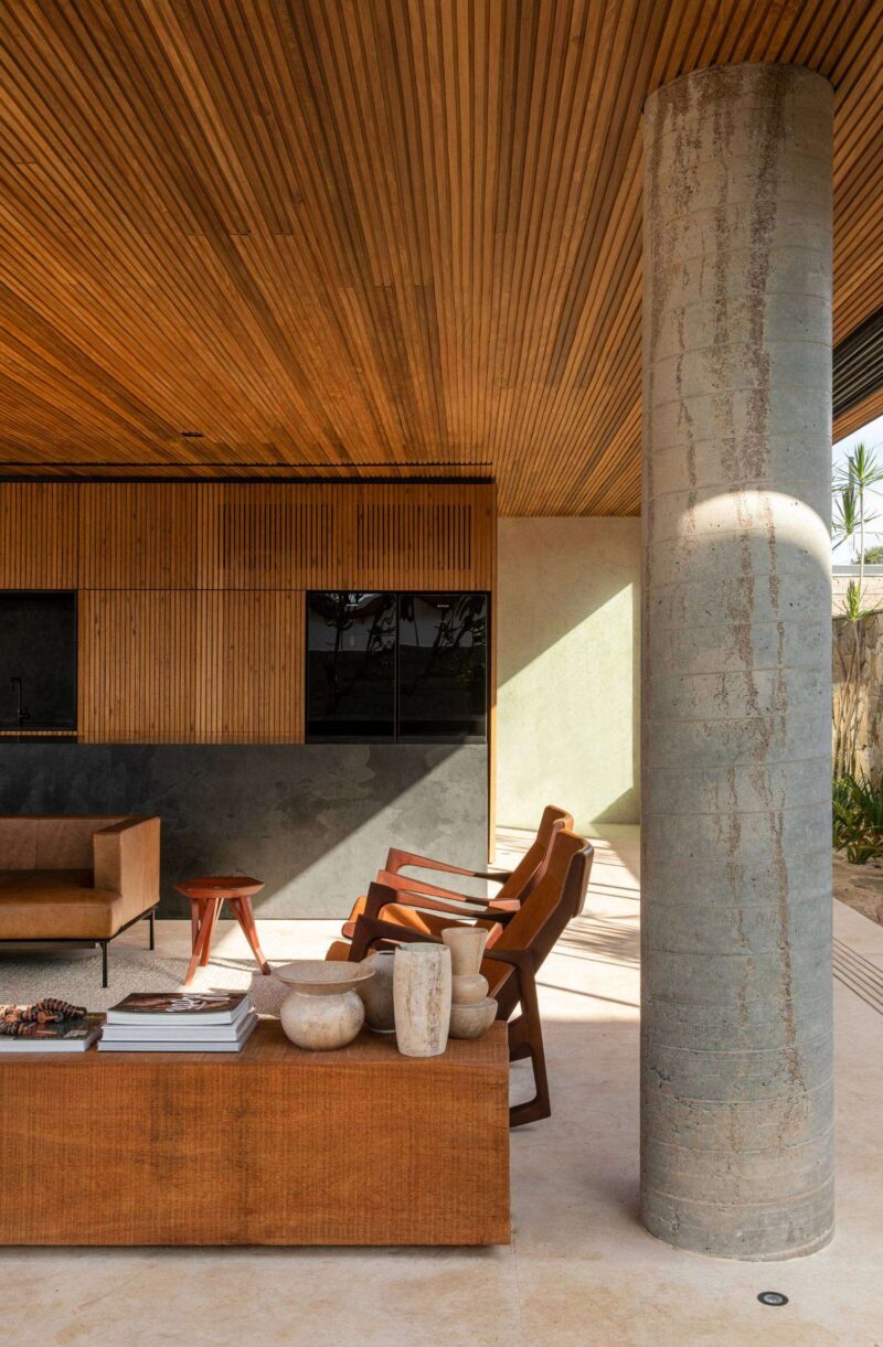 Concrete and Timber Summer House in Sao Paulo by mf+arquitetos