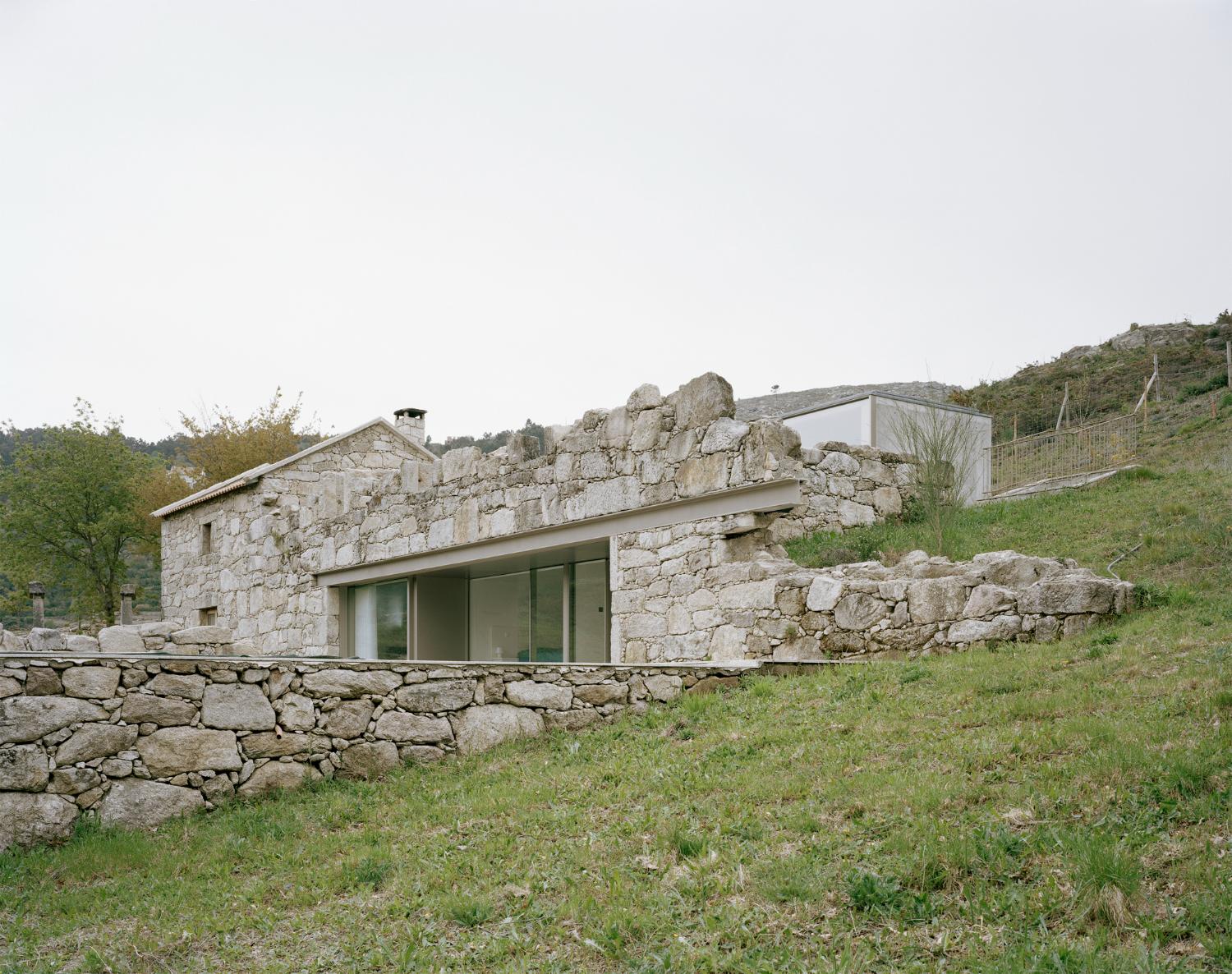 Contemporary Transformation of a Stone House Ruins in the Nothern Portugal by Nuno Brandao Costa