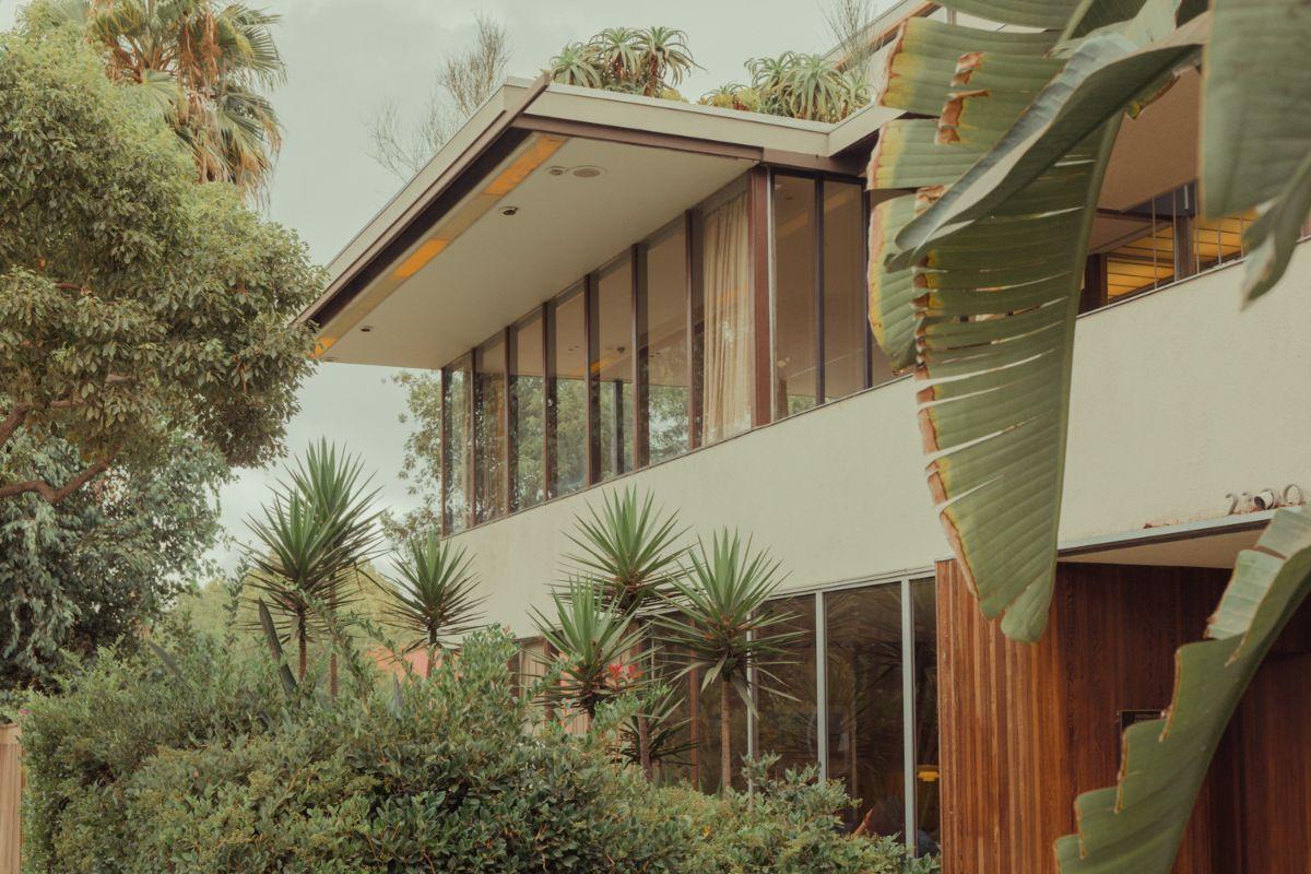 Architects: Richard Neutra, Dion Neutra. Location: Los Angeles, California. Photographer: Franck Bohbot