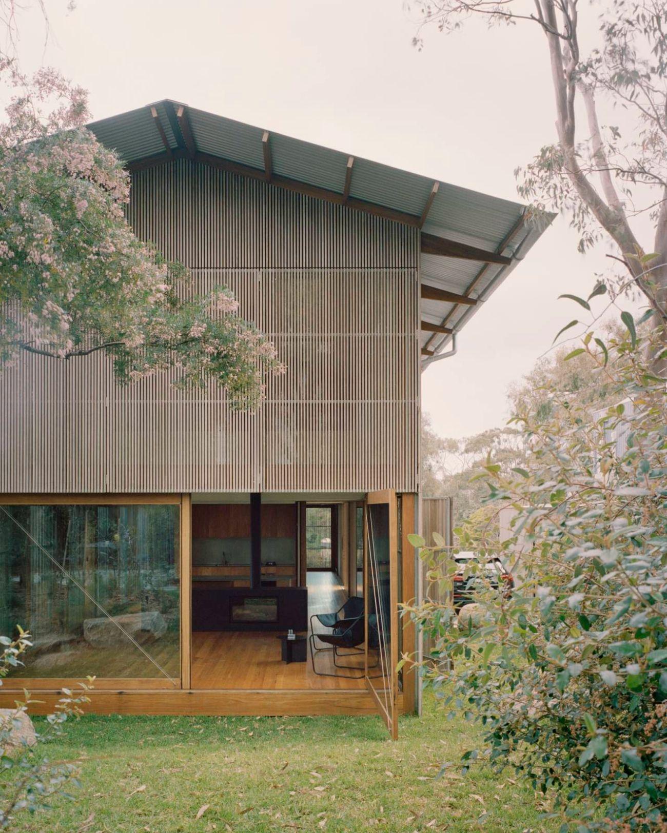 A Timber House in Jan Juc by Eldridge Anderson Architects